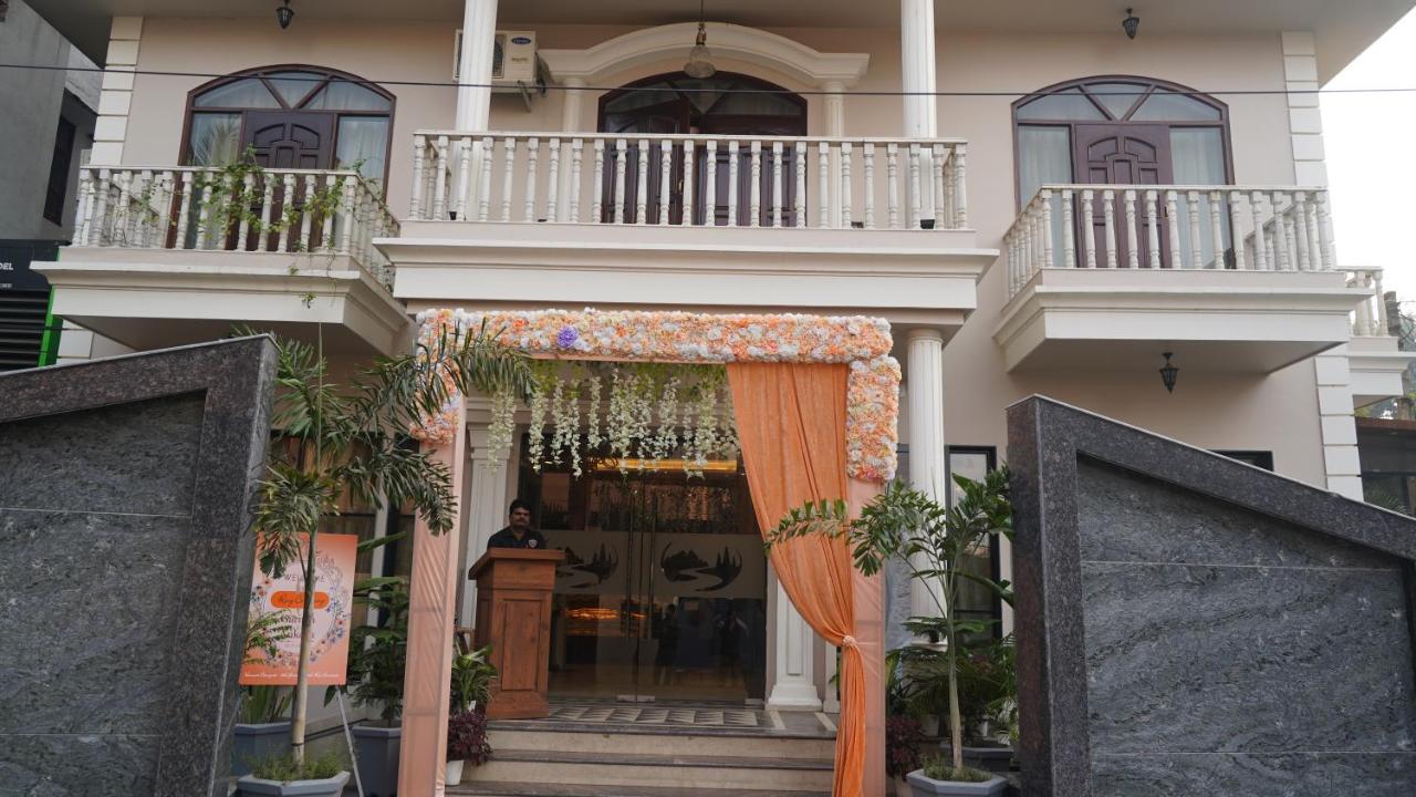 Hotel Rio Benaras Varanasi Exterior photo